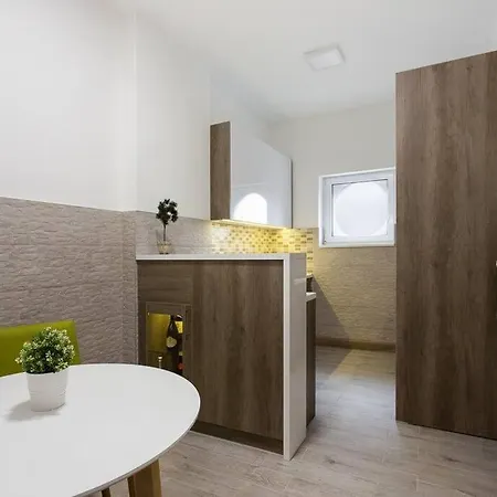 Hedonist-belgrade Nest * Belgrado